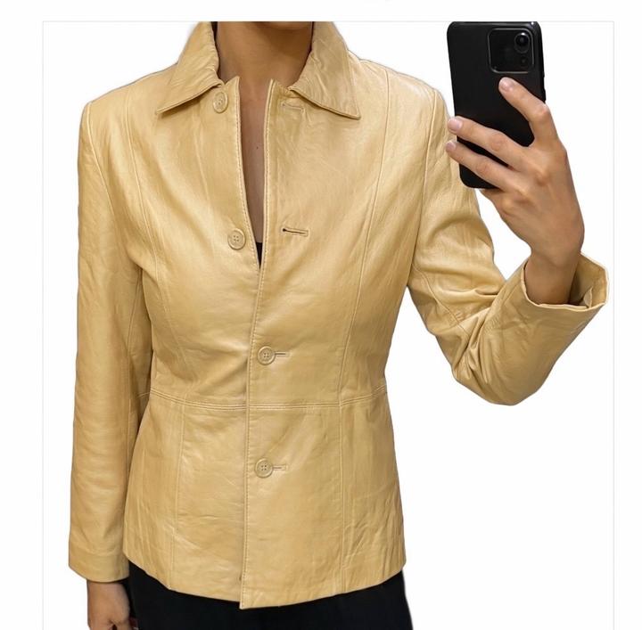 Кожаный жакет