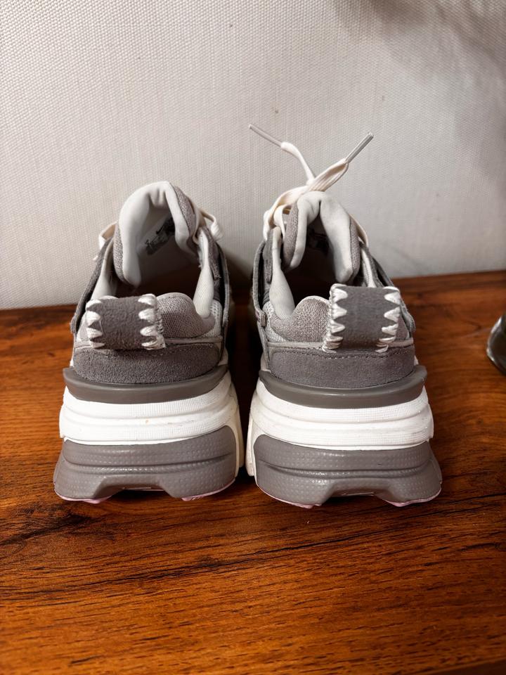 Кроссовки Nike