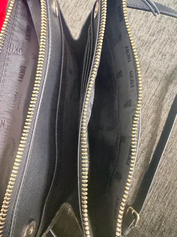 Сумка DKNY