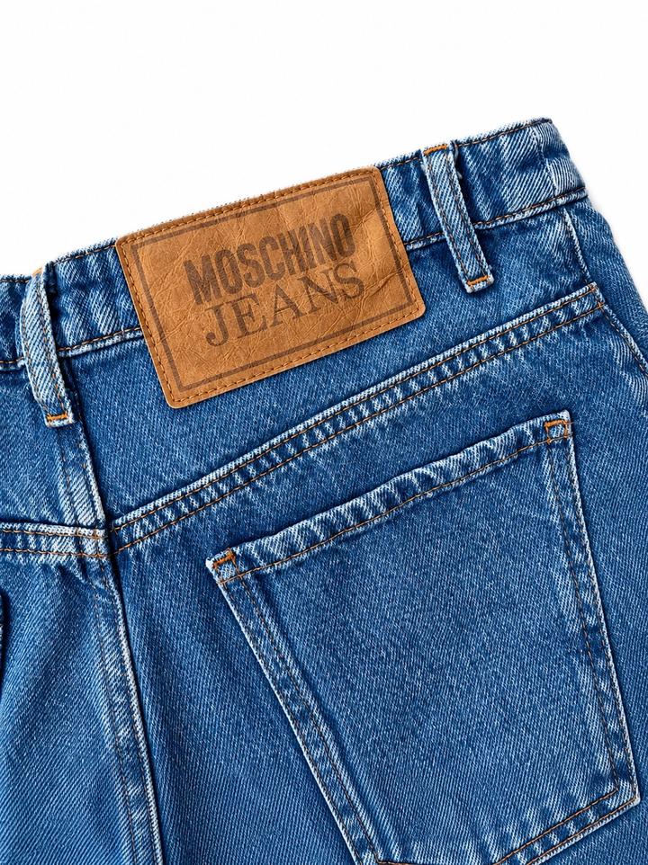 Шорты Love Moschino