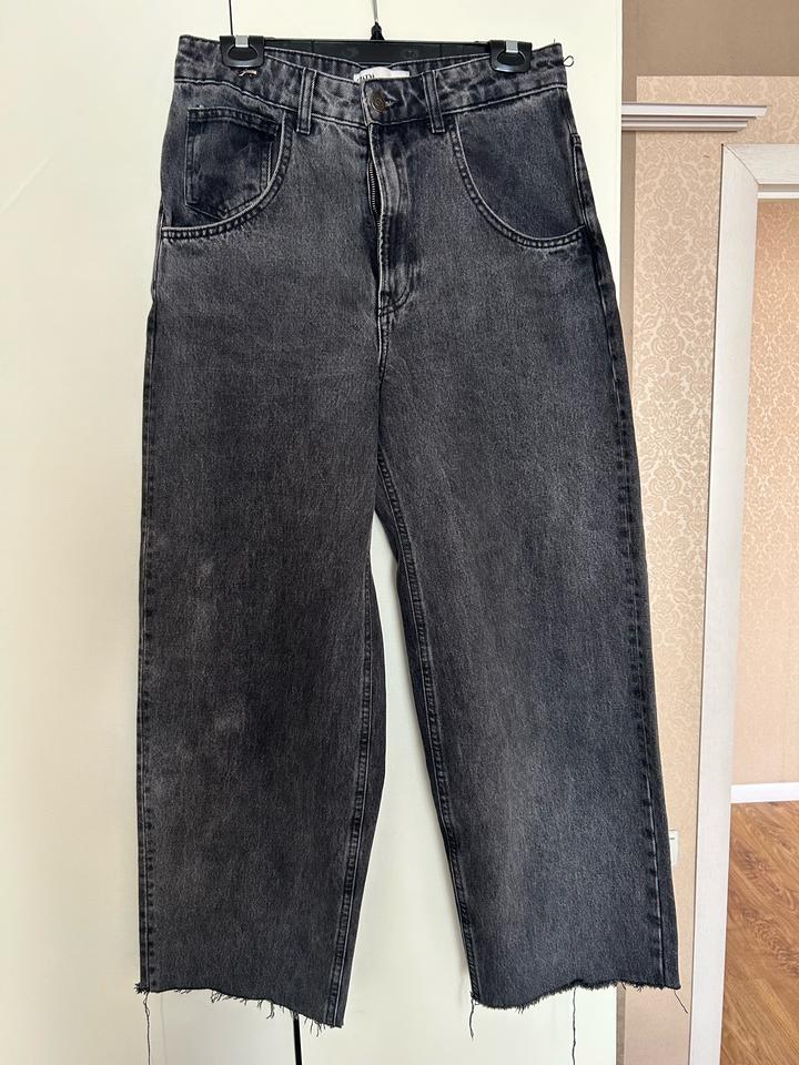 Черные джинсы