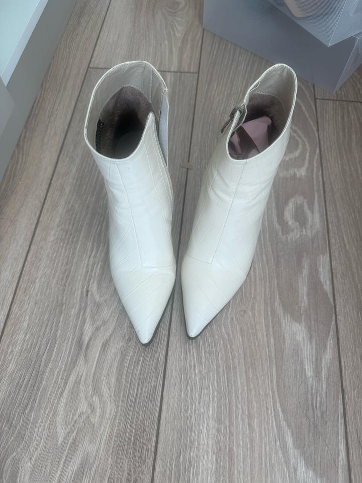 Ботинки