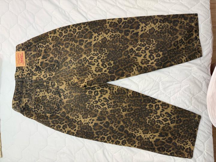 Леопардовые джинсы
