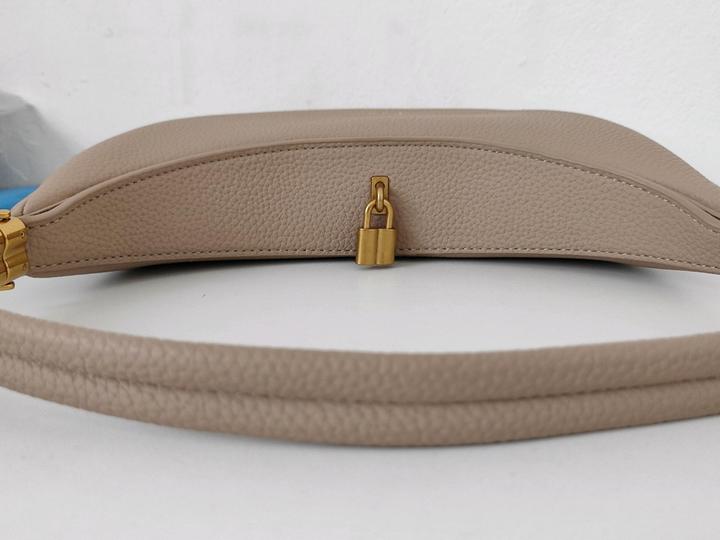 Сумка-багет бежевая Songmont