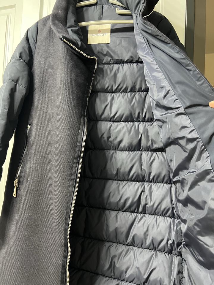 Moncler пуховое пальто