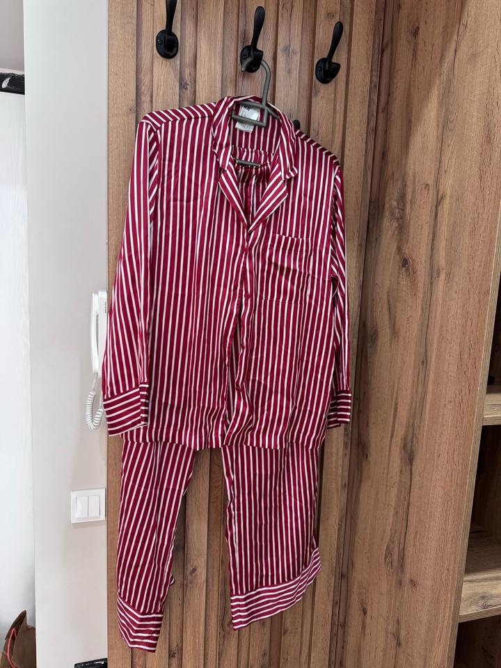 Пижама сатиновая H&M