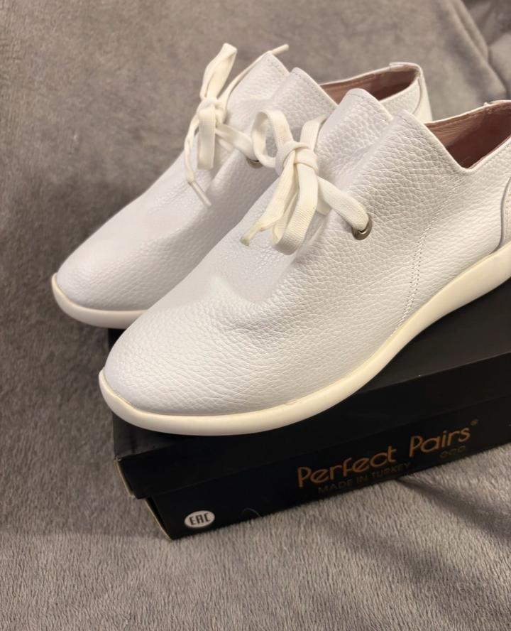 Новые кожаные кеды