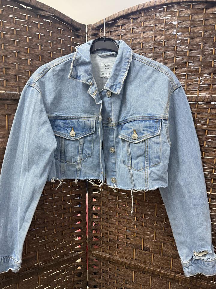 Укороченная джинсовка Bershka