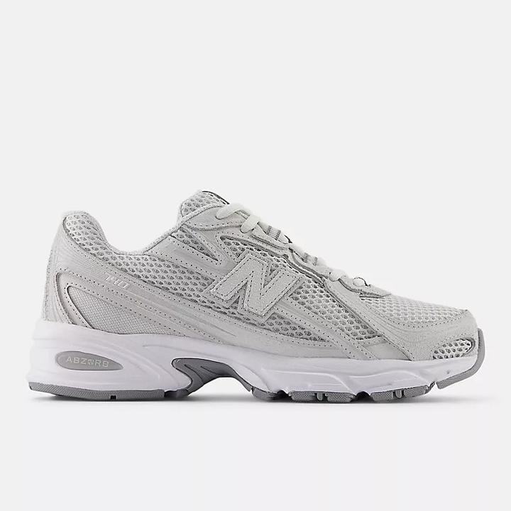 New balance 740