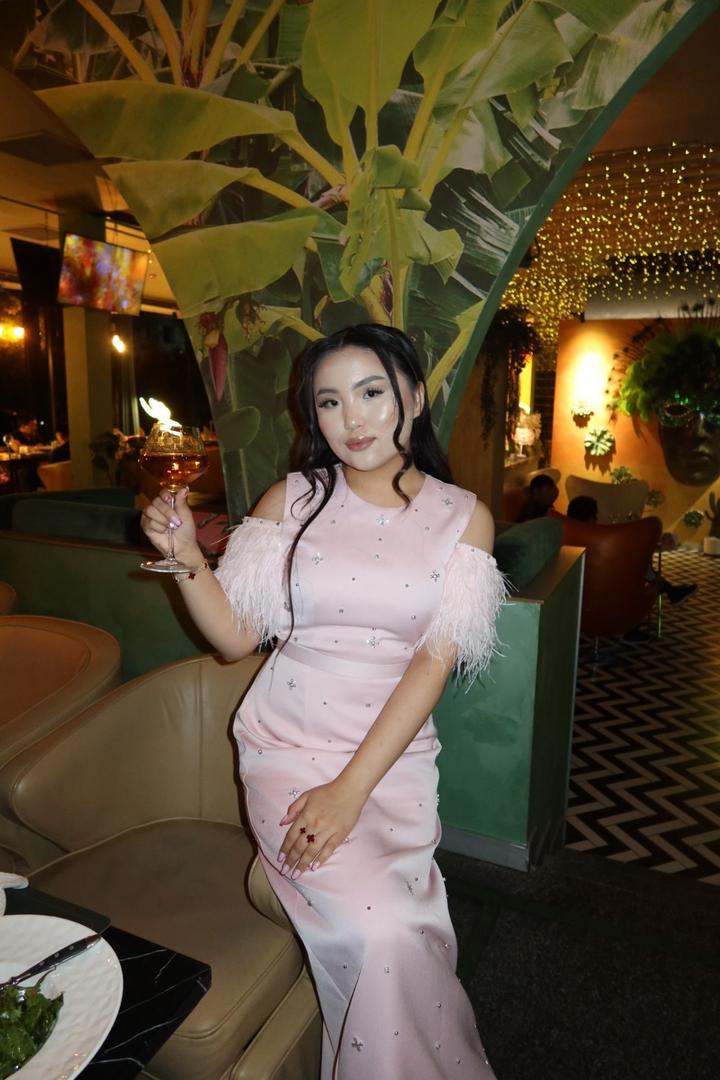 Платья Lusabitovna купила за 75к продаю 40к