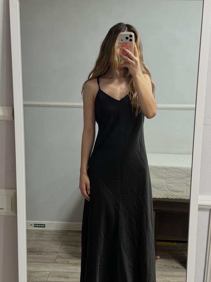 Черное платье атлас