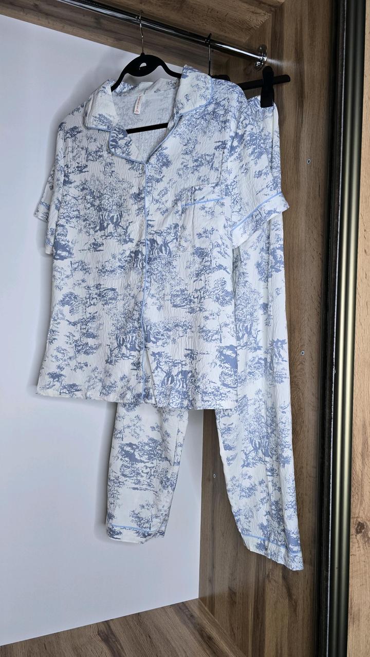 Пижамы женские