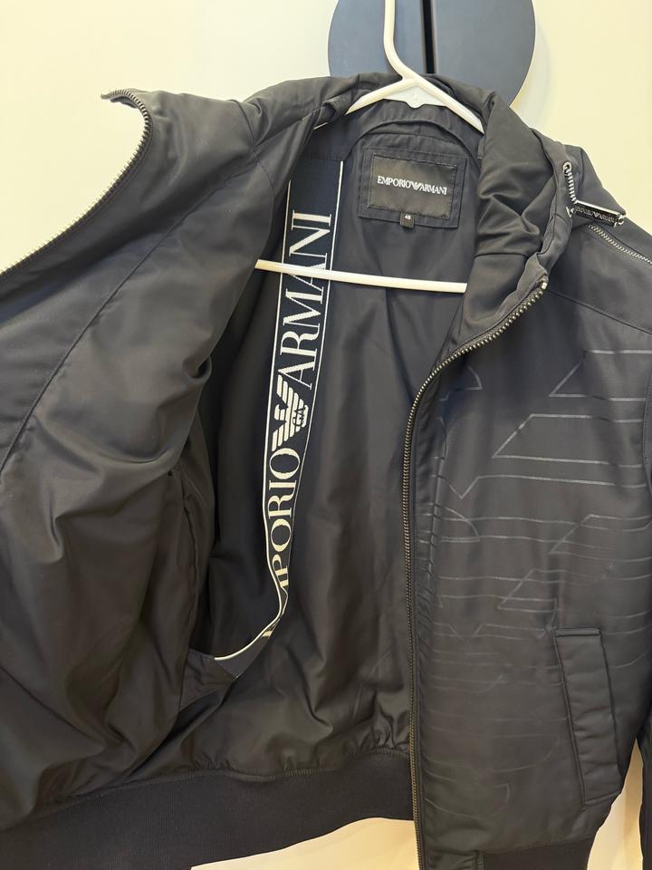 Бомбер Emporio Armani