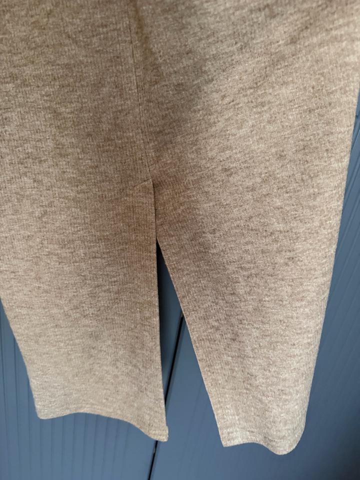 Платье коричневого цвета