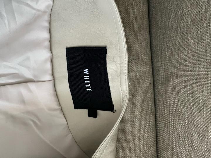 Кожанка бежевая