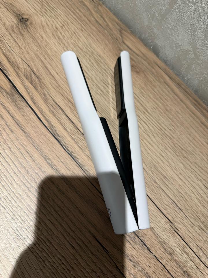Xiaomi беспроводной утюжок для волос.Xiaomi Mijia Wireless Straight Hair Clip