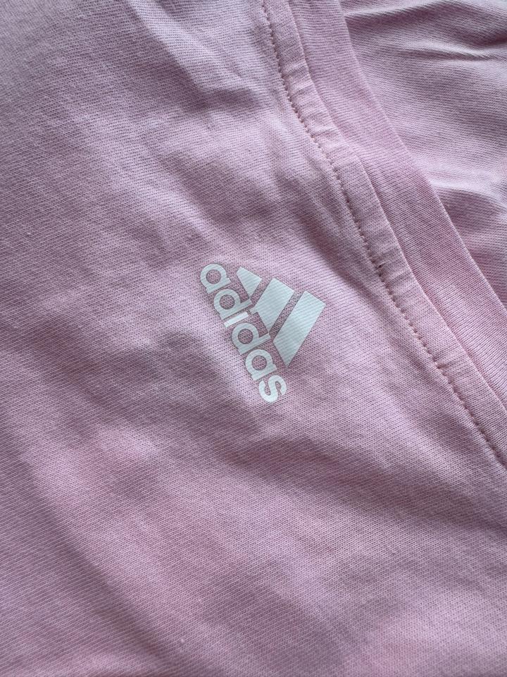 Футболка от adidas для девочек