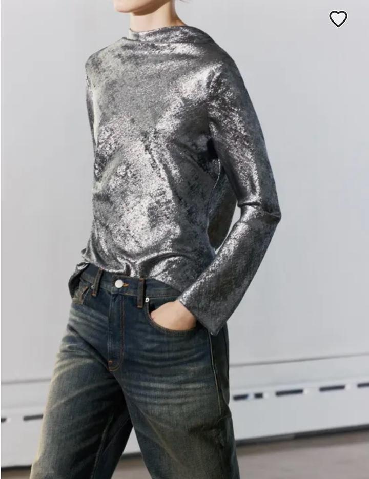 ТОП ИЗ ТКАНИ C МЕТАЛЛИЧЕСКИМ БЛЕСКОМ — ZWCOLLECTION