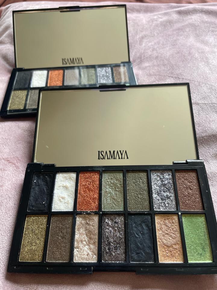 ISAMAYA industrial colour pigments eyeshadow palette