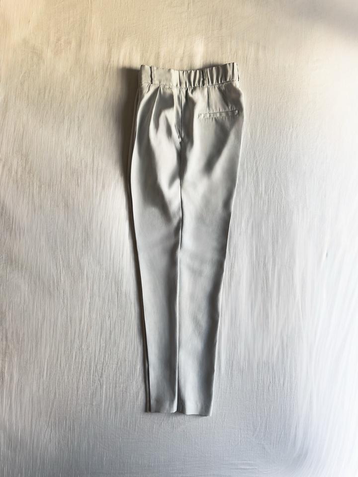 Серые брюки H&M