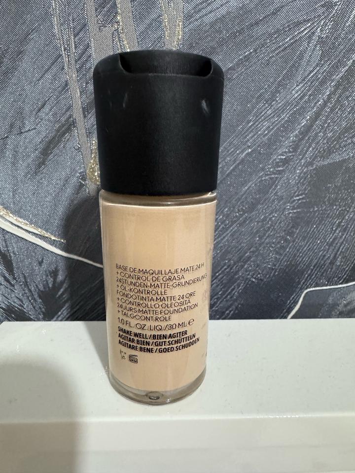 MAC studio fix