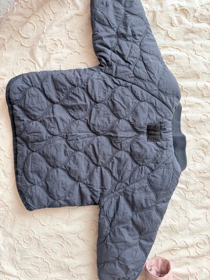 Черная куртка Зара, размер 86(1-1,5)