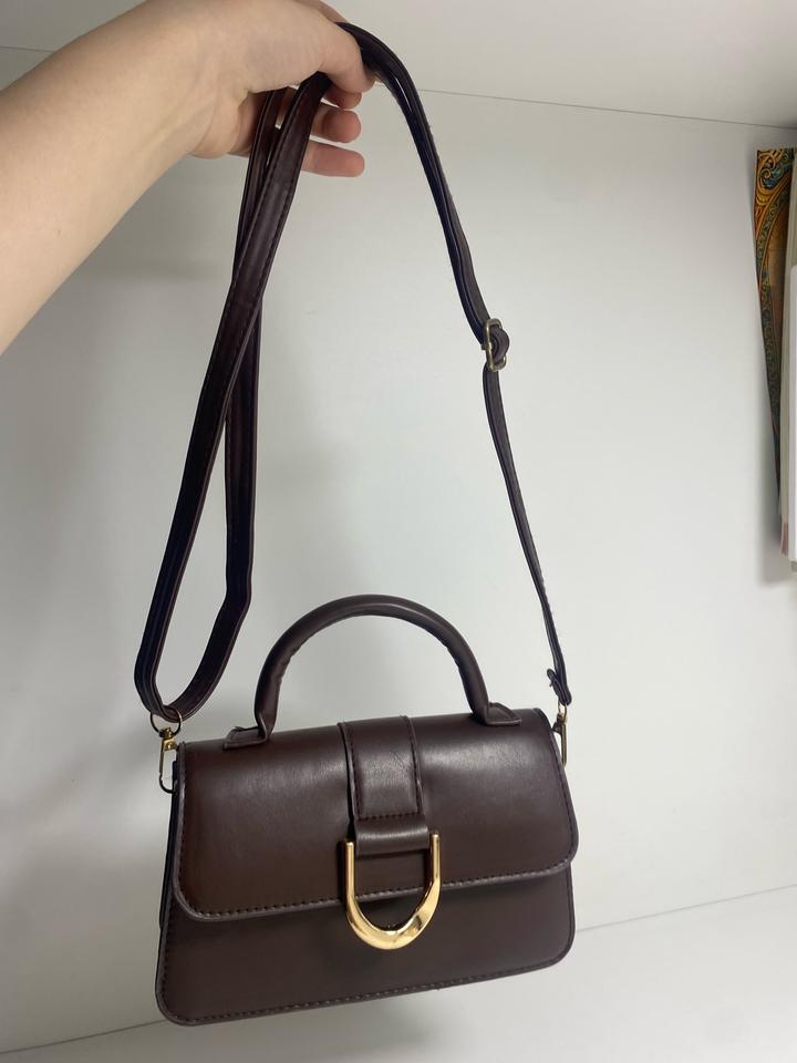 Коричневая сумочка