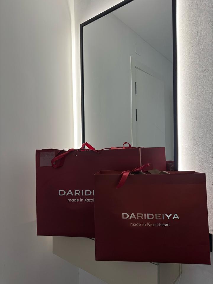 Белое платье Aidai от Darideya