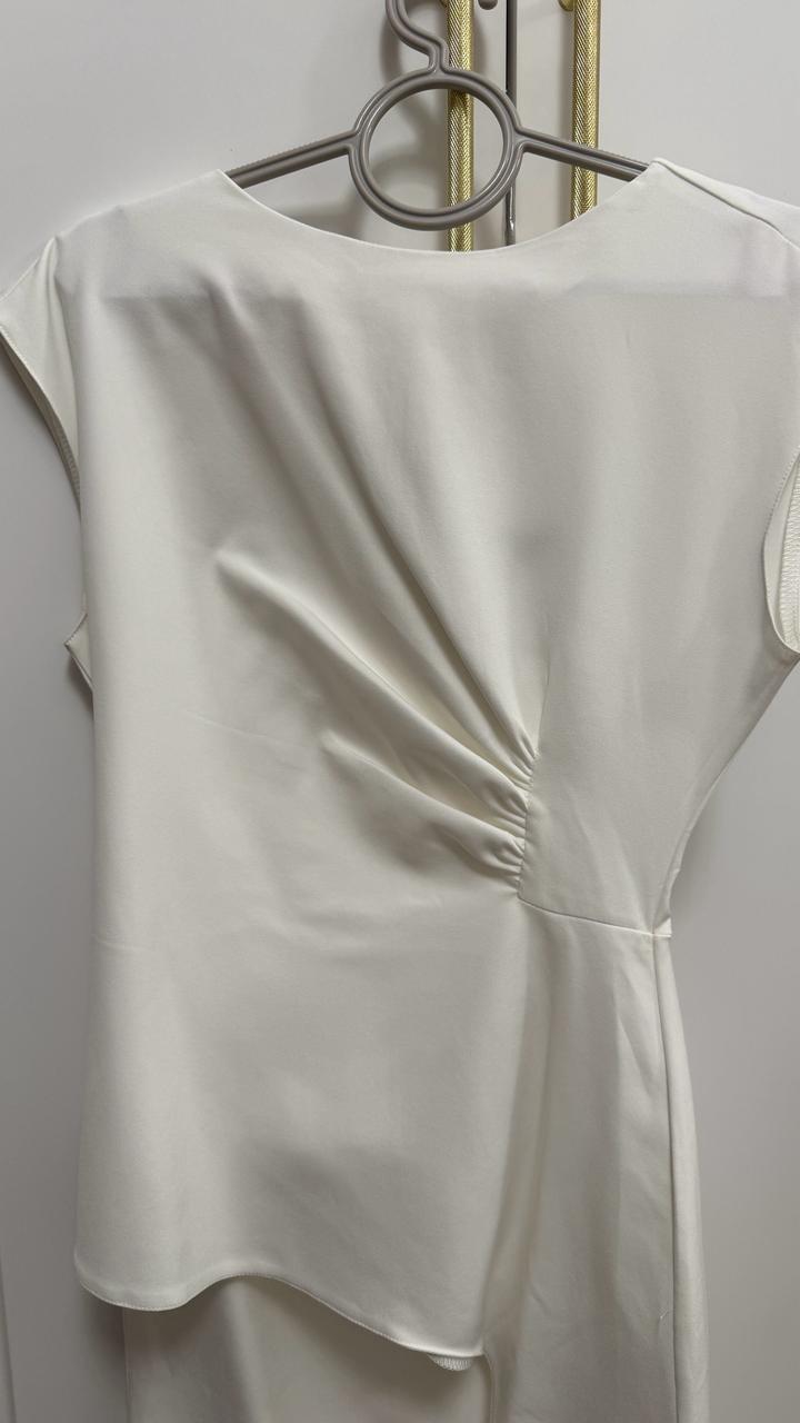 Белое платье