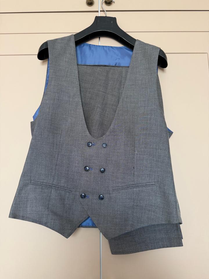 Костюм мужской в клетку