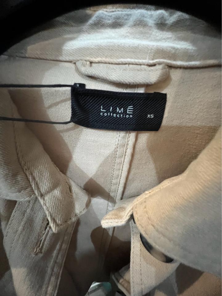 Новый тренч xs (42) Lime