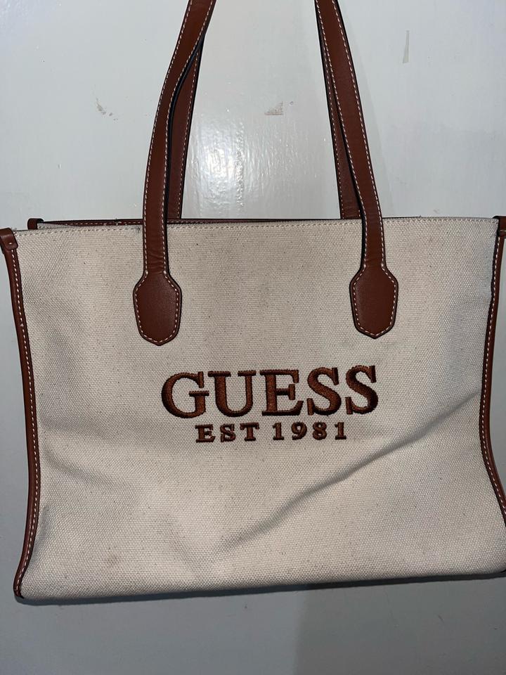 сумка-шоппер Guess