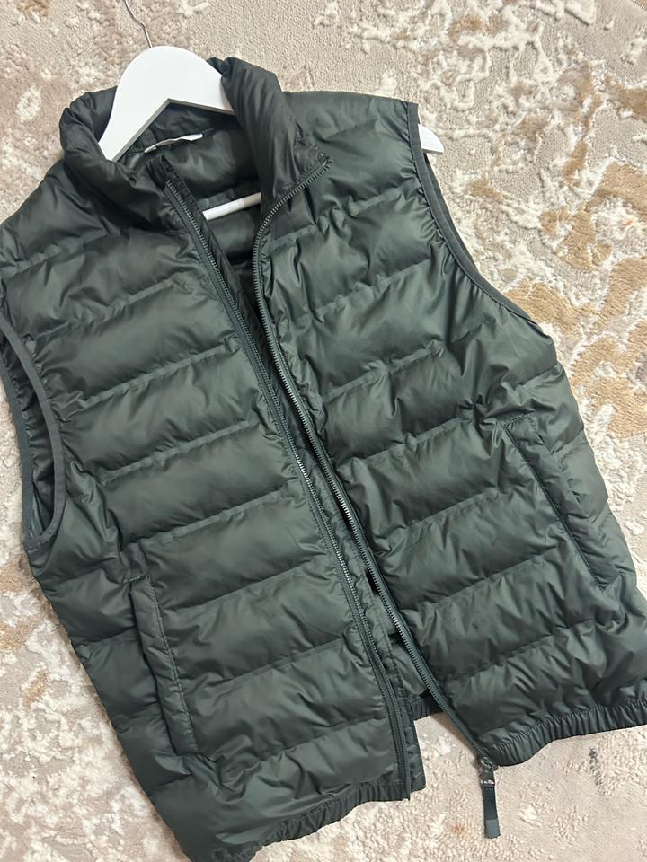 Жилет Zara