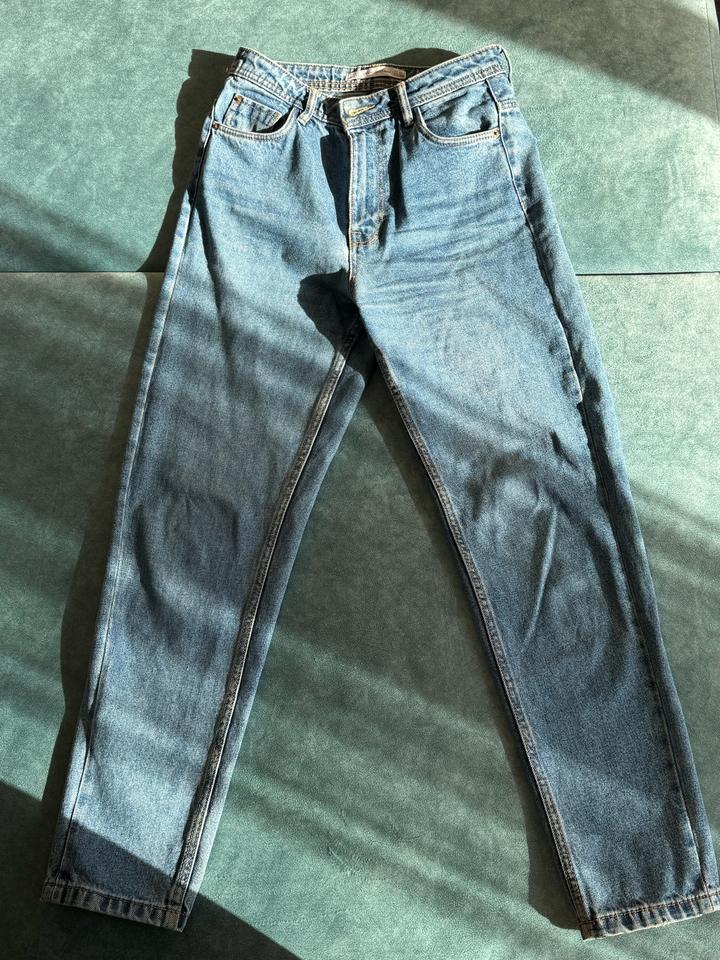 Джинсы Zara