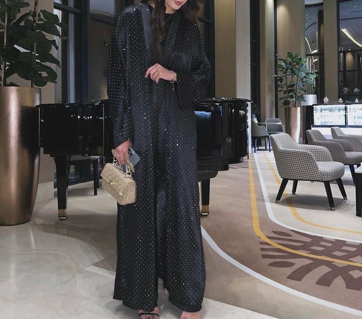 Черная абая со стразами Sa.sisterss