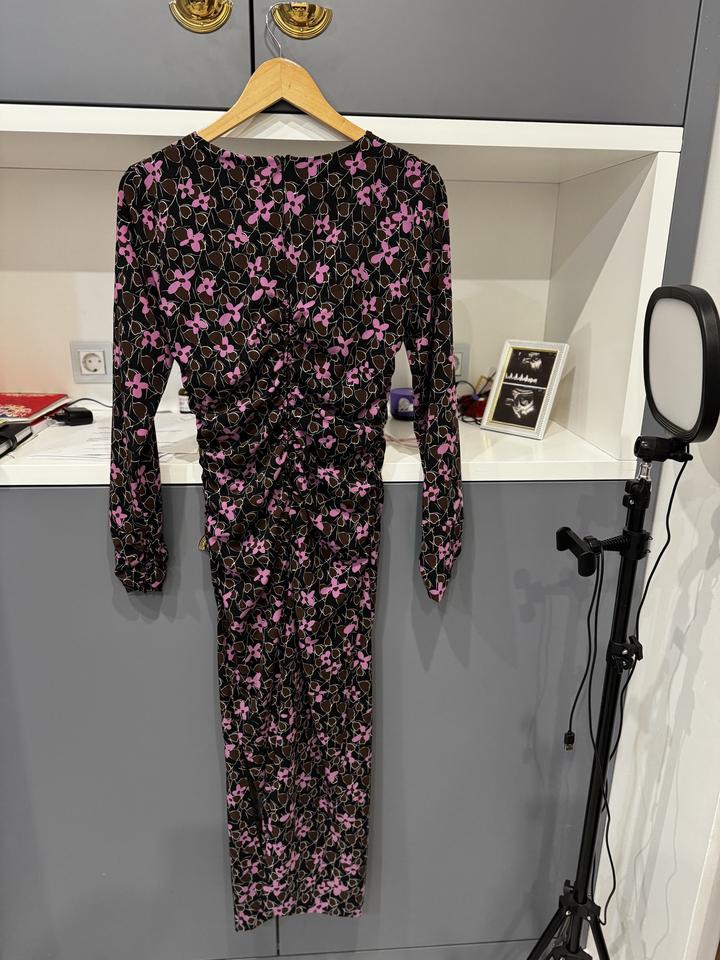 Платье от Mango