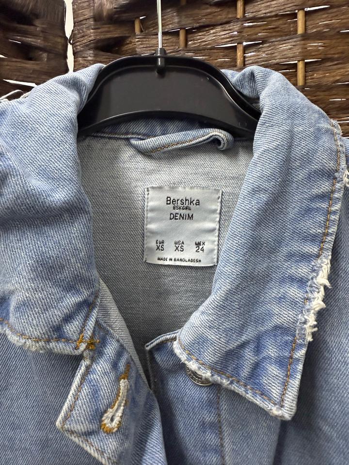 Укороченная джинсовка Bershka