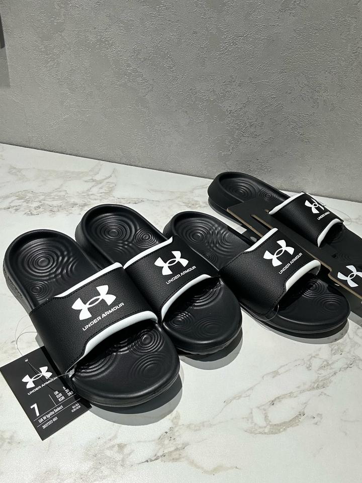 Тапочки от Under Armour