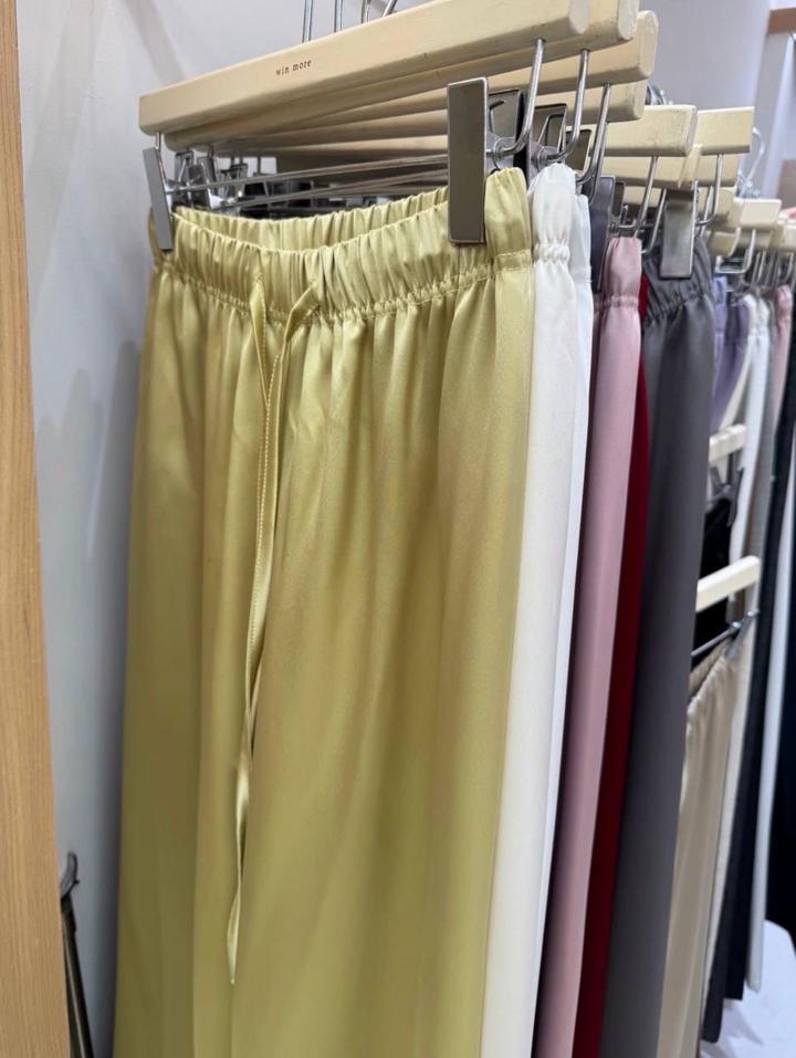 Продам атласные штанишки