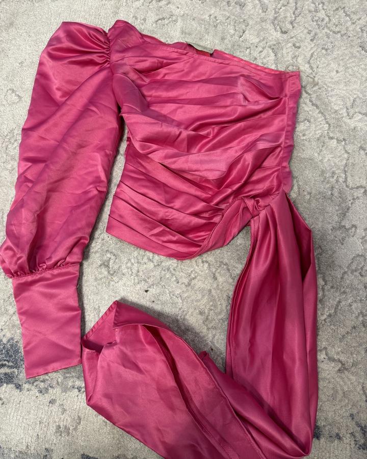 Продам стильную блузку