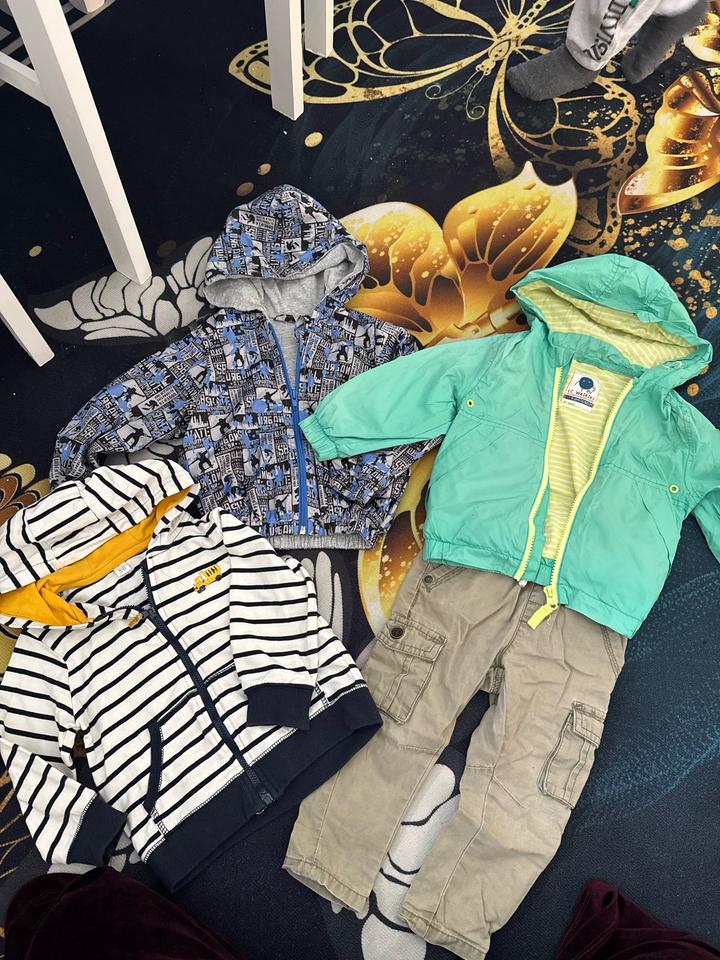 Пакет вещей 86см,штаны,кофта,2 ветровки