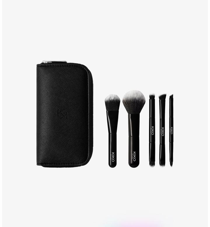 Дорожный набор кистей от Кико