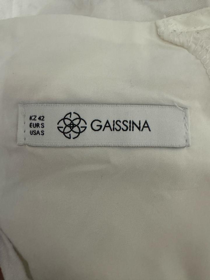 Белое летнее платье