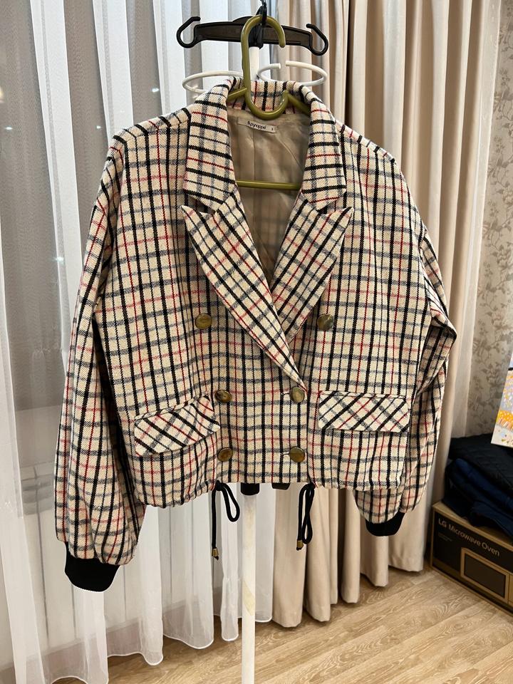 Теплый бомбер на весну