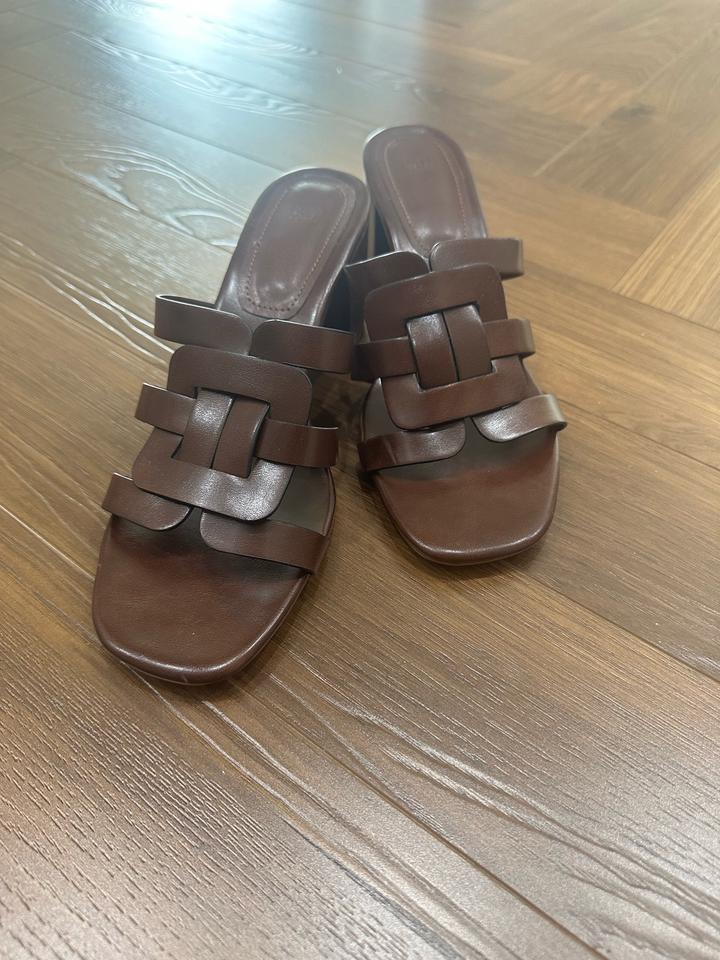 Продам босоножки H&M