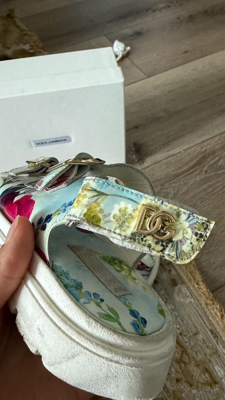 Сандали / босоножки dolce gabbana 30р