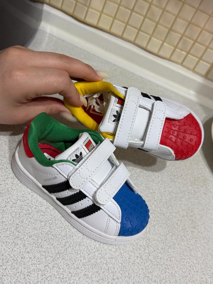 Детские кроссовки Adidas Superstar x LEGO