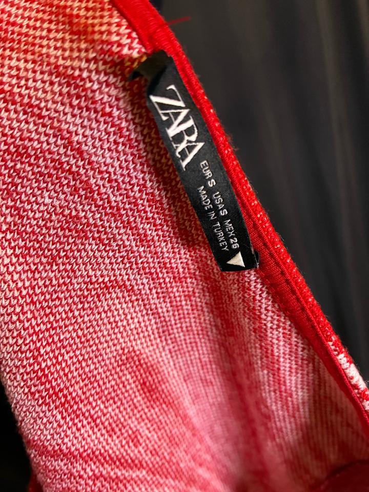 Платье Zara