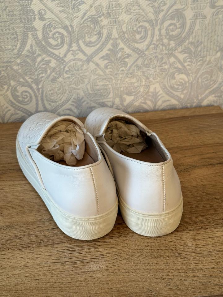 Женские слипоны белые на лето