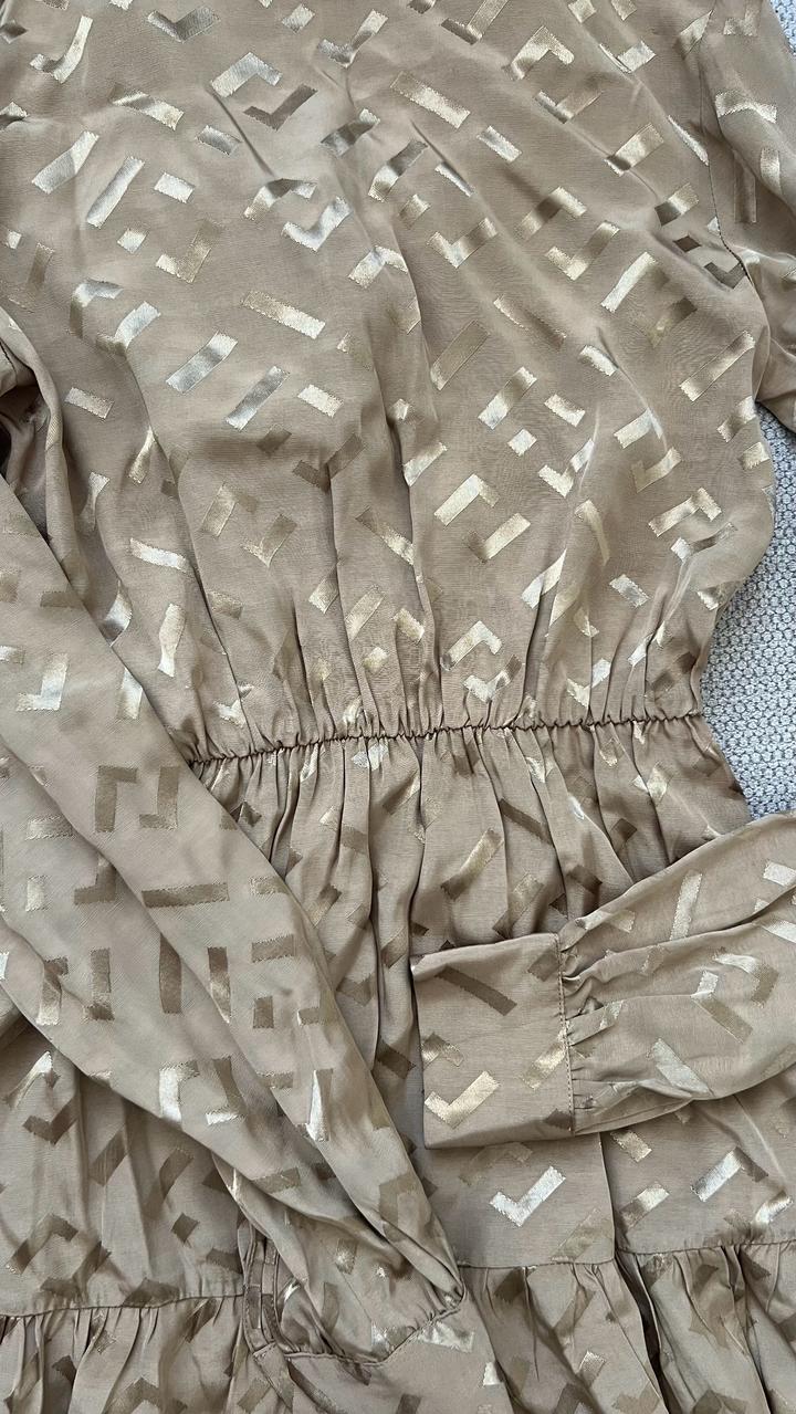 Темно-бежевое коктейльное платье Lime